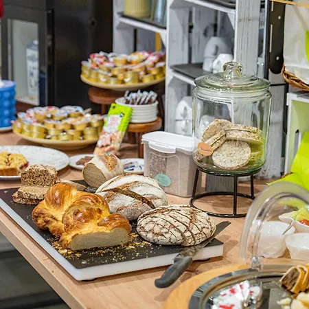 Alojamento de Acomodação e Pequeno-almoço Bellagio 3*